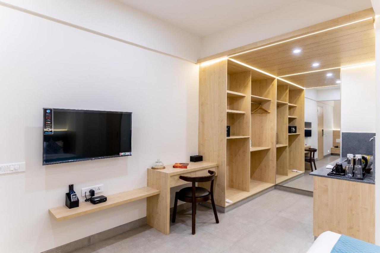 Iris Suites Бангалор Екстериор снимка