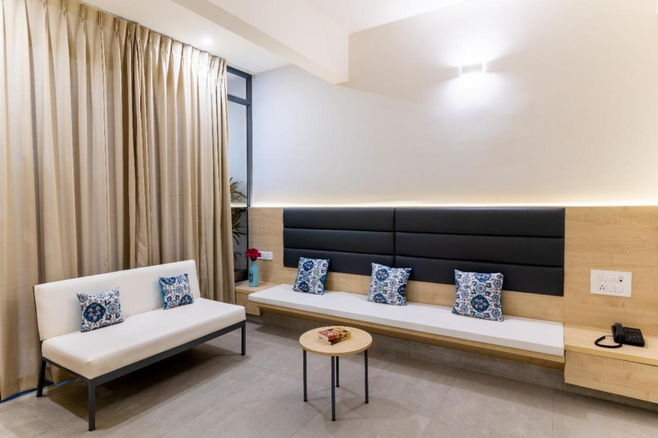 Iris Suites Бангалор Екстериор снимка